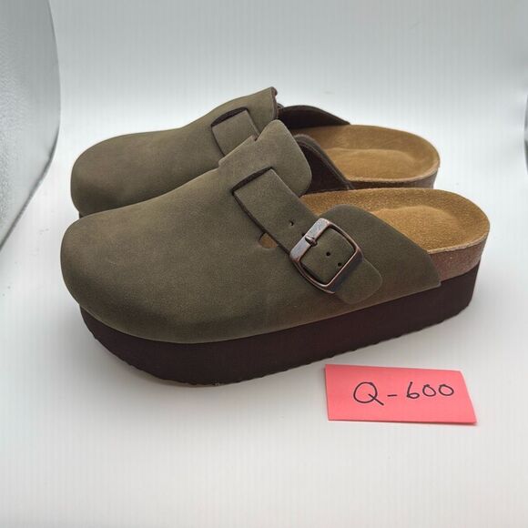 CUSHIONAIRE Women's Cork Footbed Platform Clog SIZE 6 OLIVE - Picture 3 of 7